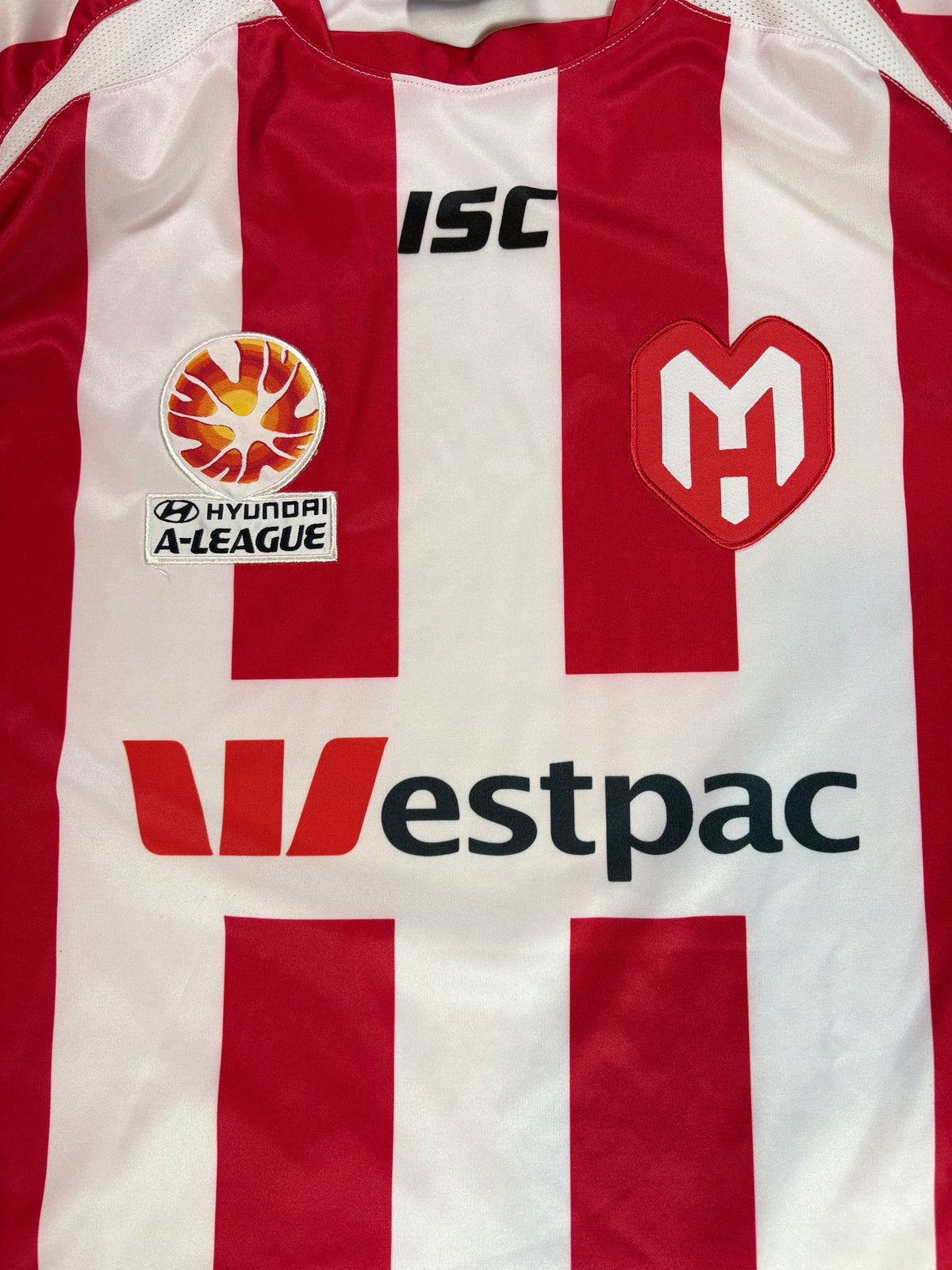 Melbourne Heart 2011/12 Home ISC Football Shirt Medium