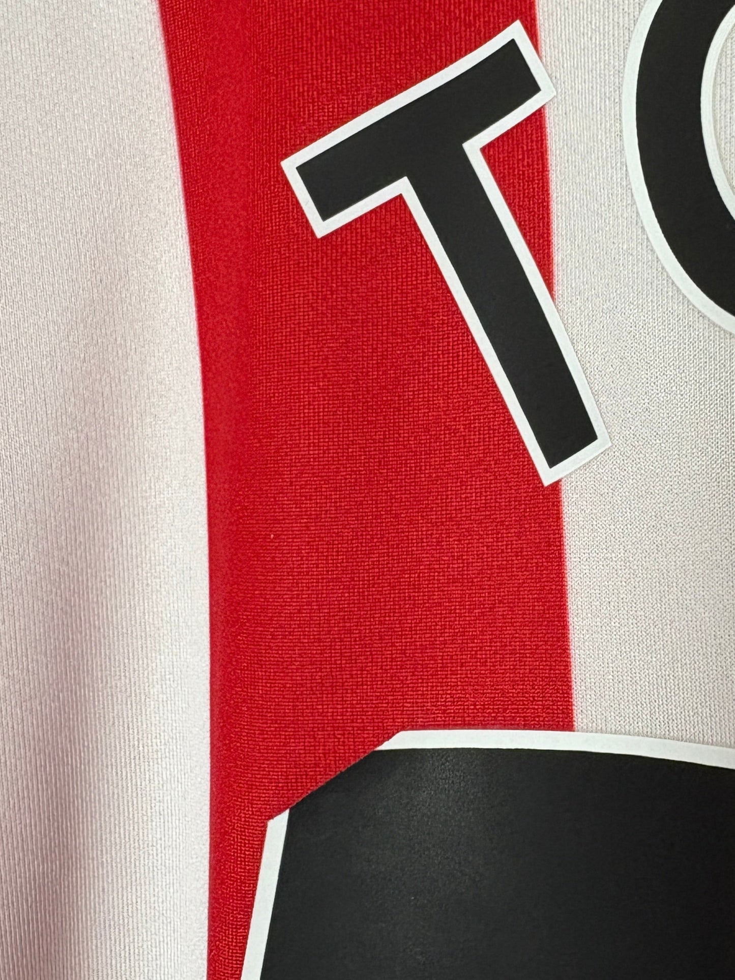 Brentford 2021/23	Home XL (Long Sleeve) Toney 9