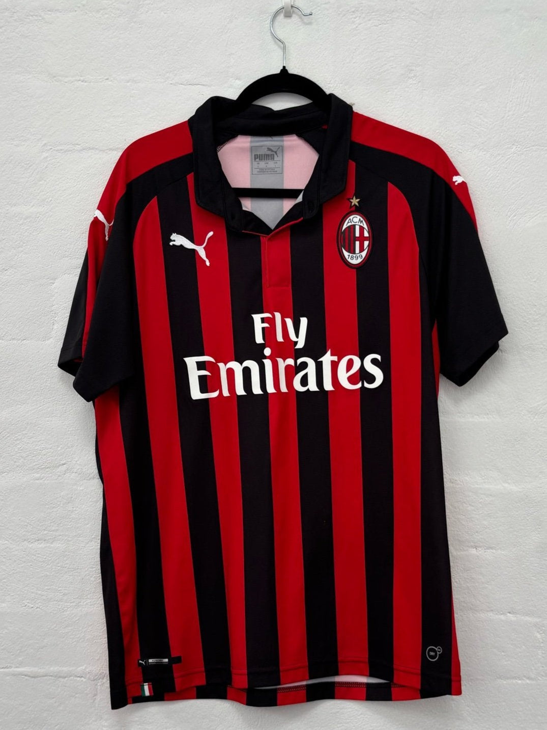 Ac Milan 2018/19 Home Large 754419