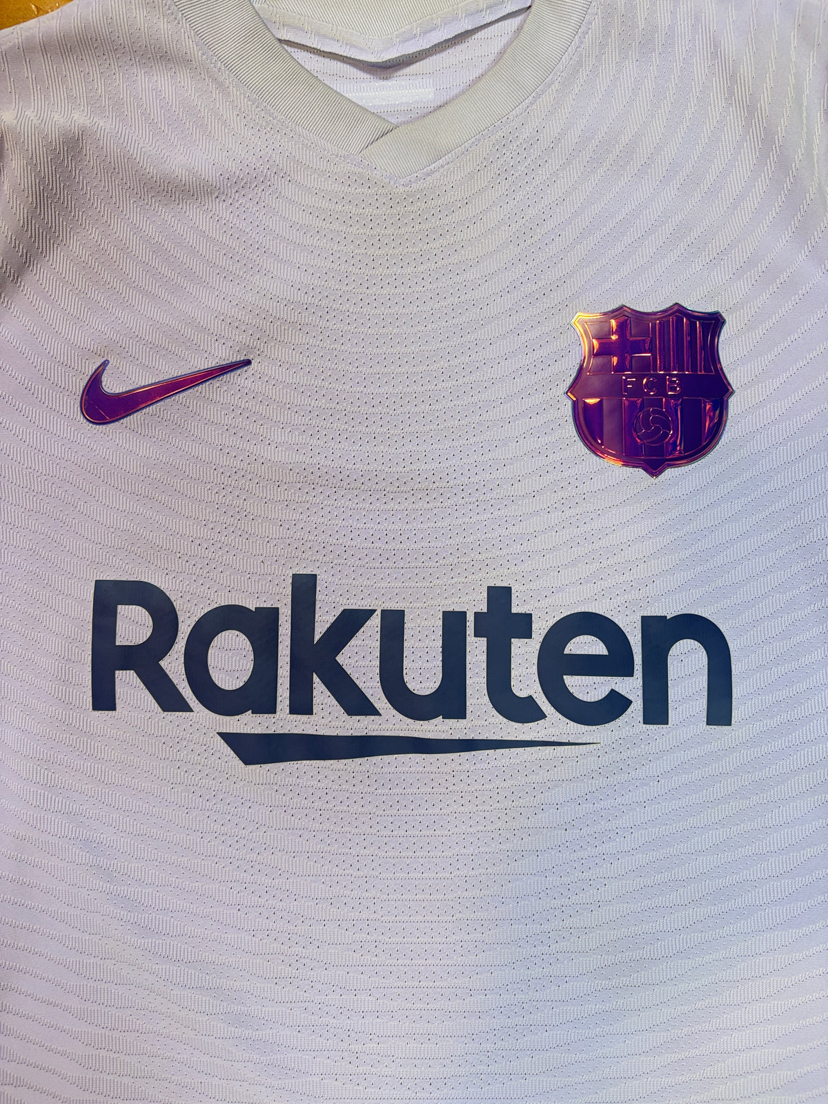 Barcelona 2021/22 Away Nike Football Shirt Medium