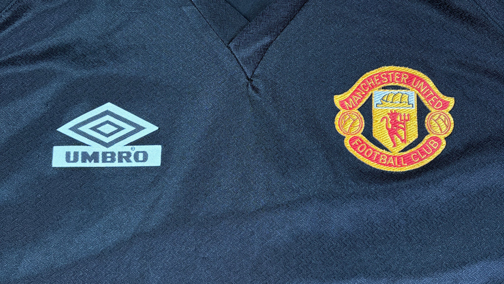 Manchester United 90's Training Umbro Football Shirt Extra Large