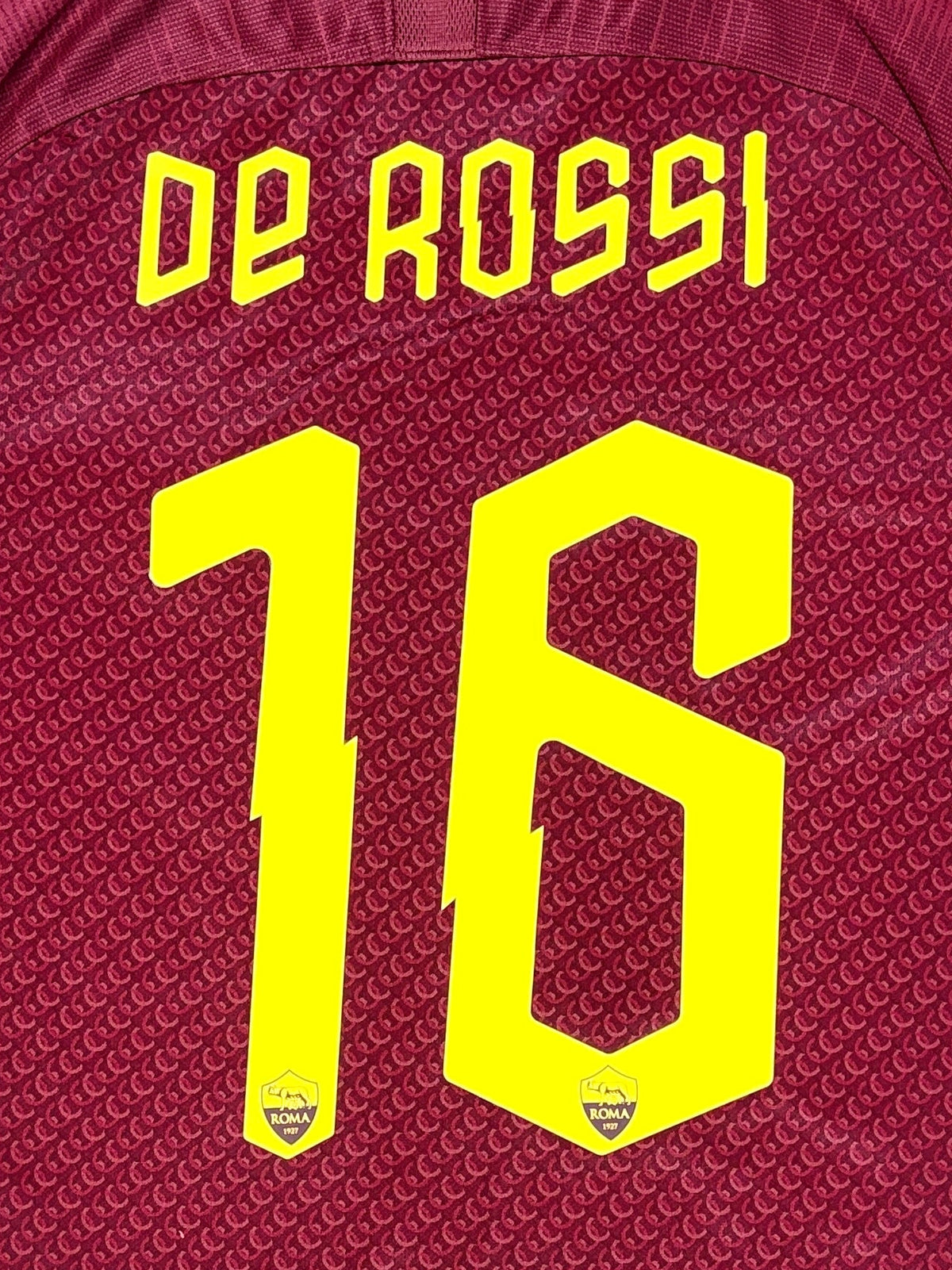 As Roma 2018/19 Home Nike Football Shirt Large De Rossi 16