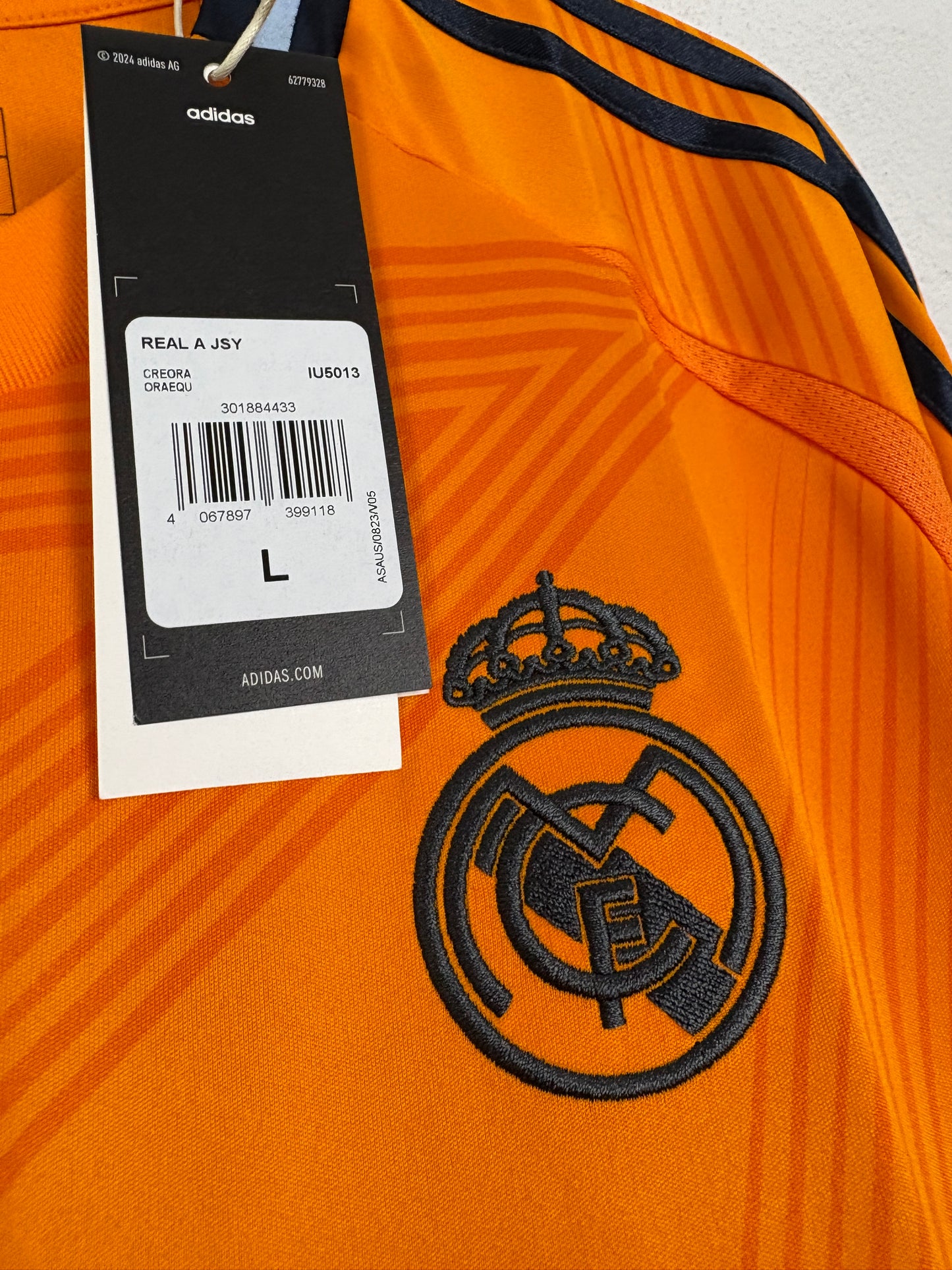 Real Madrid 2024/25 Away Adidas Football Shirt L Valverde 8