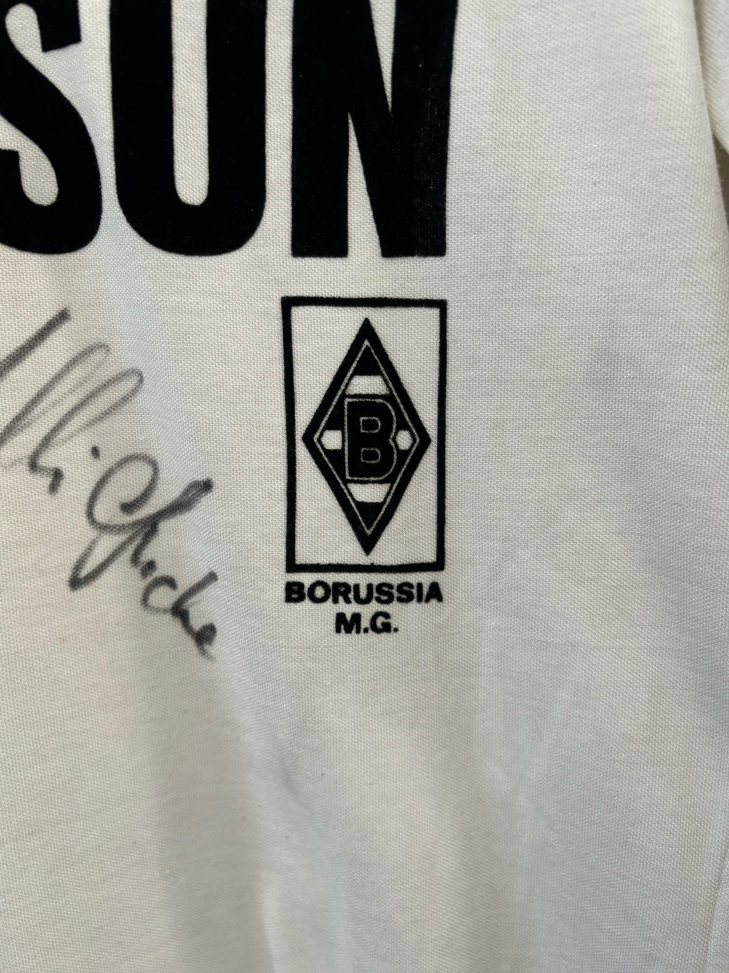 Borussia Monchengladbach 1981/82	Home Medium