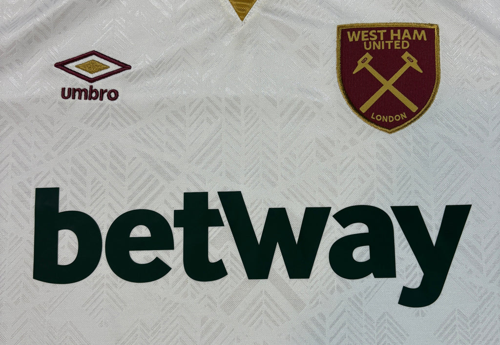 West Ham 2024/25 Away Umbro Football Shirt Large