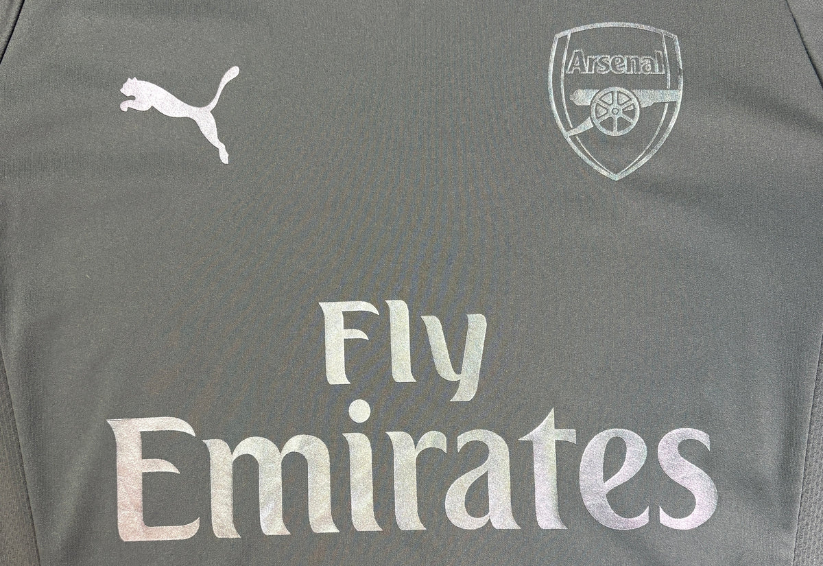 Arsenal 2017/18 Training Puma Football Shirt Medium