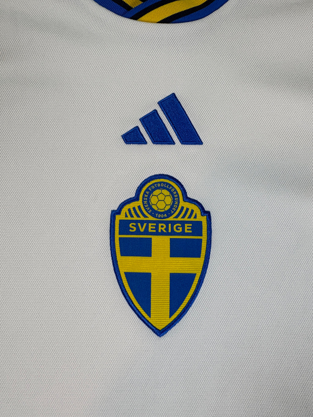 Sweden 2022 Away Adidas Football Shirt Small