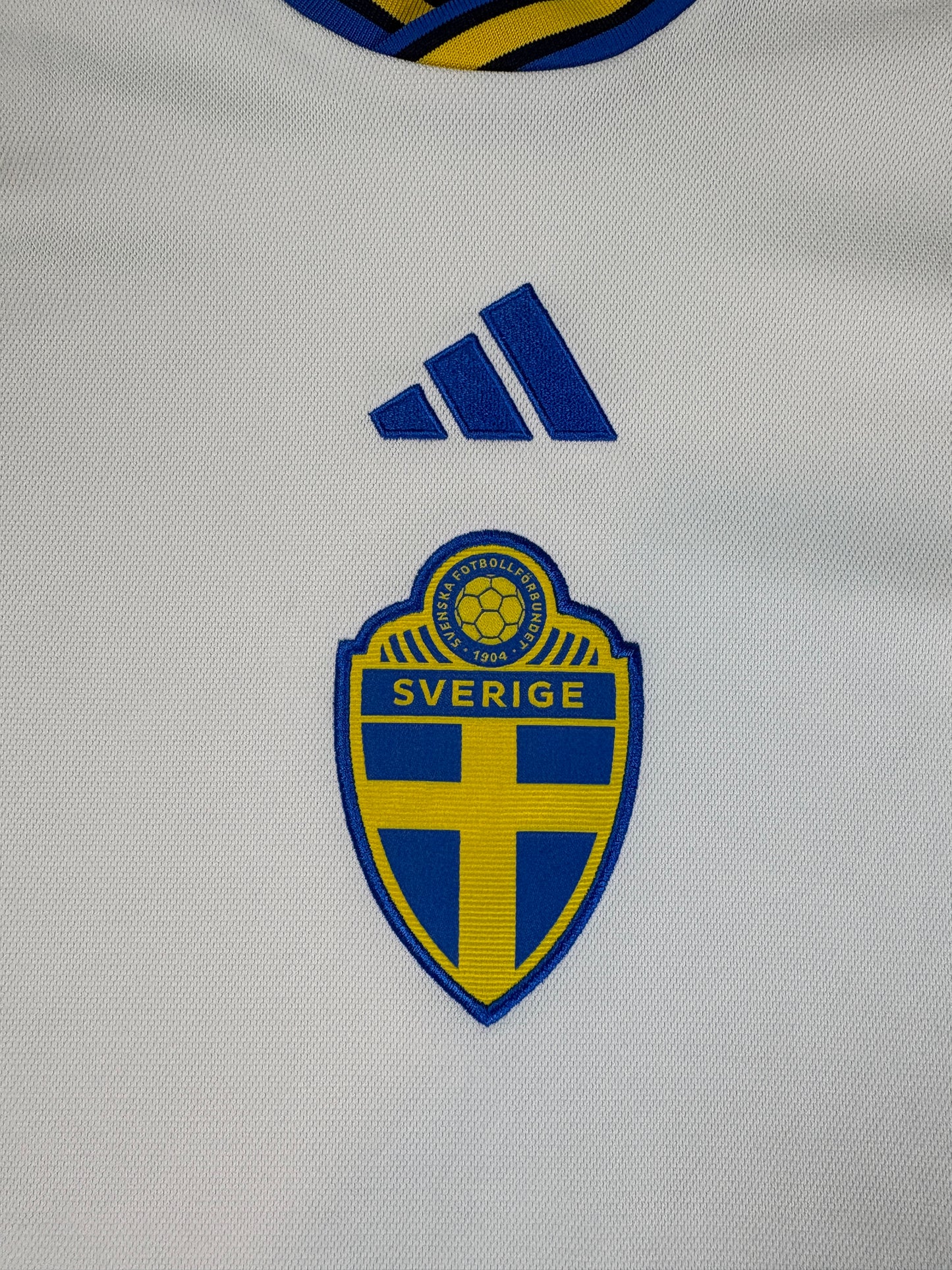 Sweden 2022 Away Adidas Football Shirt Small