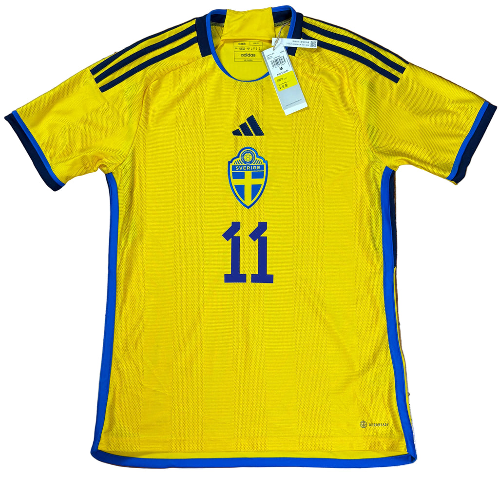 Sweden 2023 Home Adidas Football Shirt Medium Ibrahimovic 11