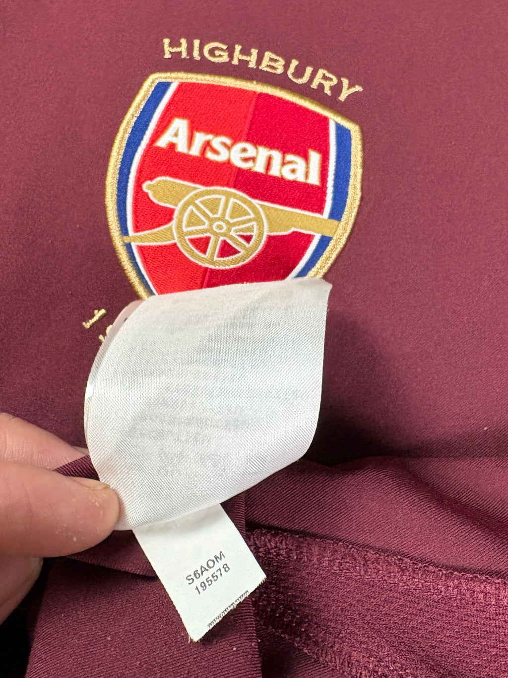 Arsenal 2005/06 Home Nike Football Shirt Small Henry 14