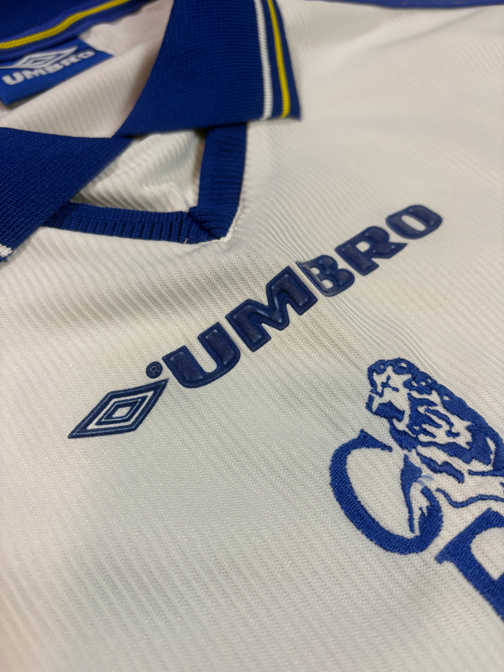 Chelsea 1998/00 Away Umbro Football Shirt Extra Large