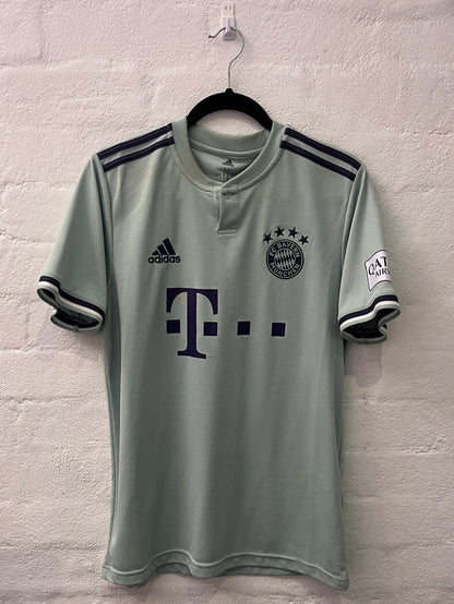 Bayern Munich 2018/19 Away Medium