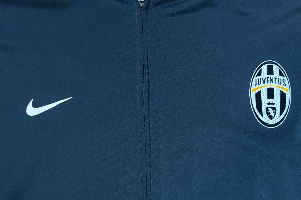 Juventus 2010's Tracksuit Nike Football Shirt Large