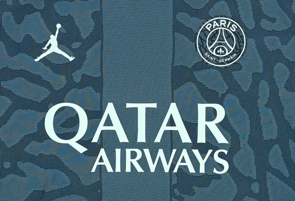PSG 2023/24 Third Nike Football Shirt Large