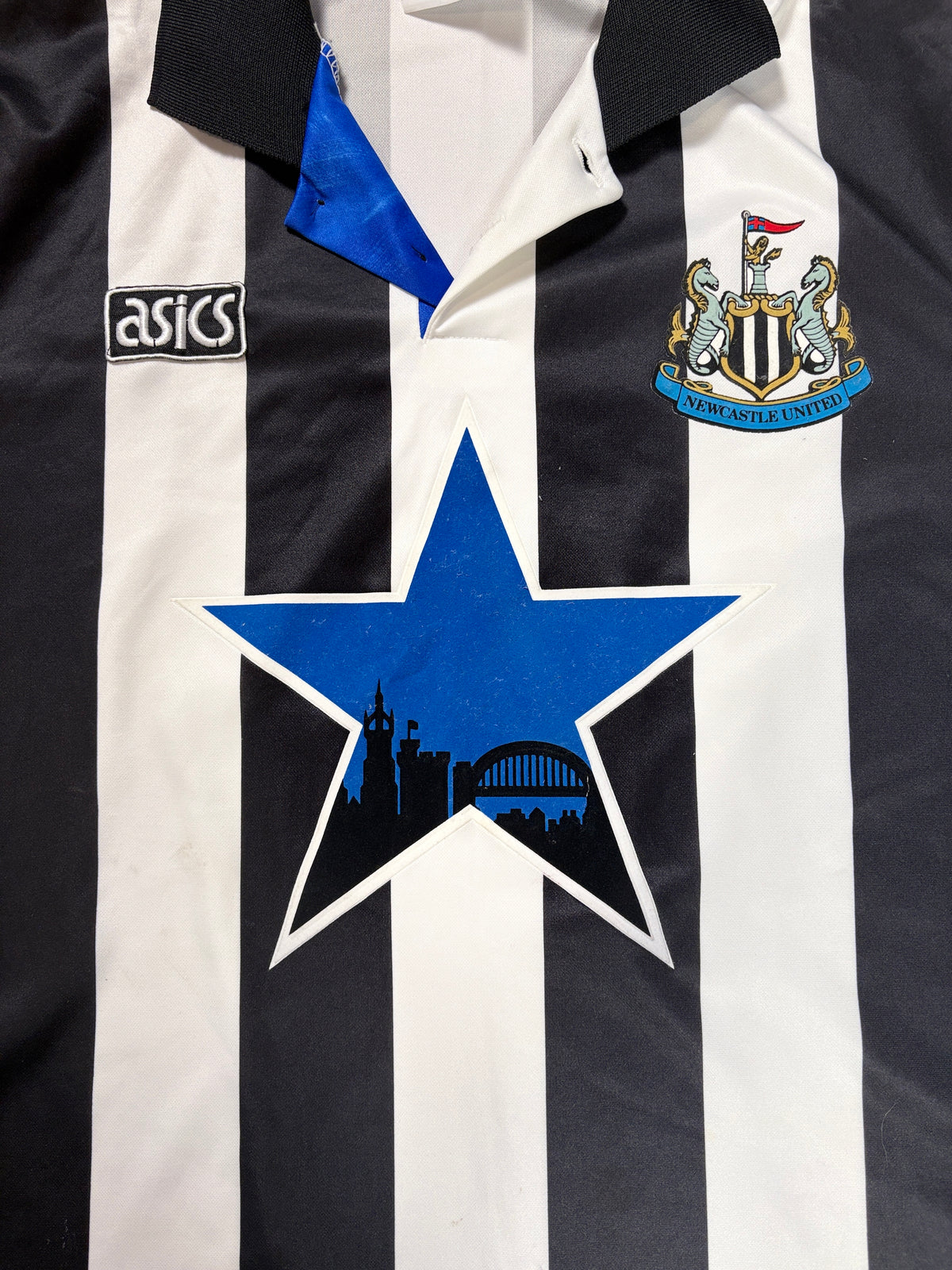 Newcastle 1993/95 Home Asics Football Shirt Large