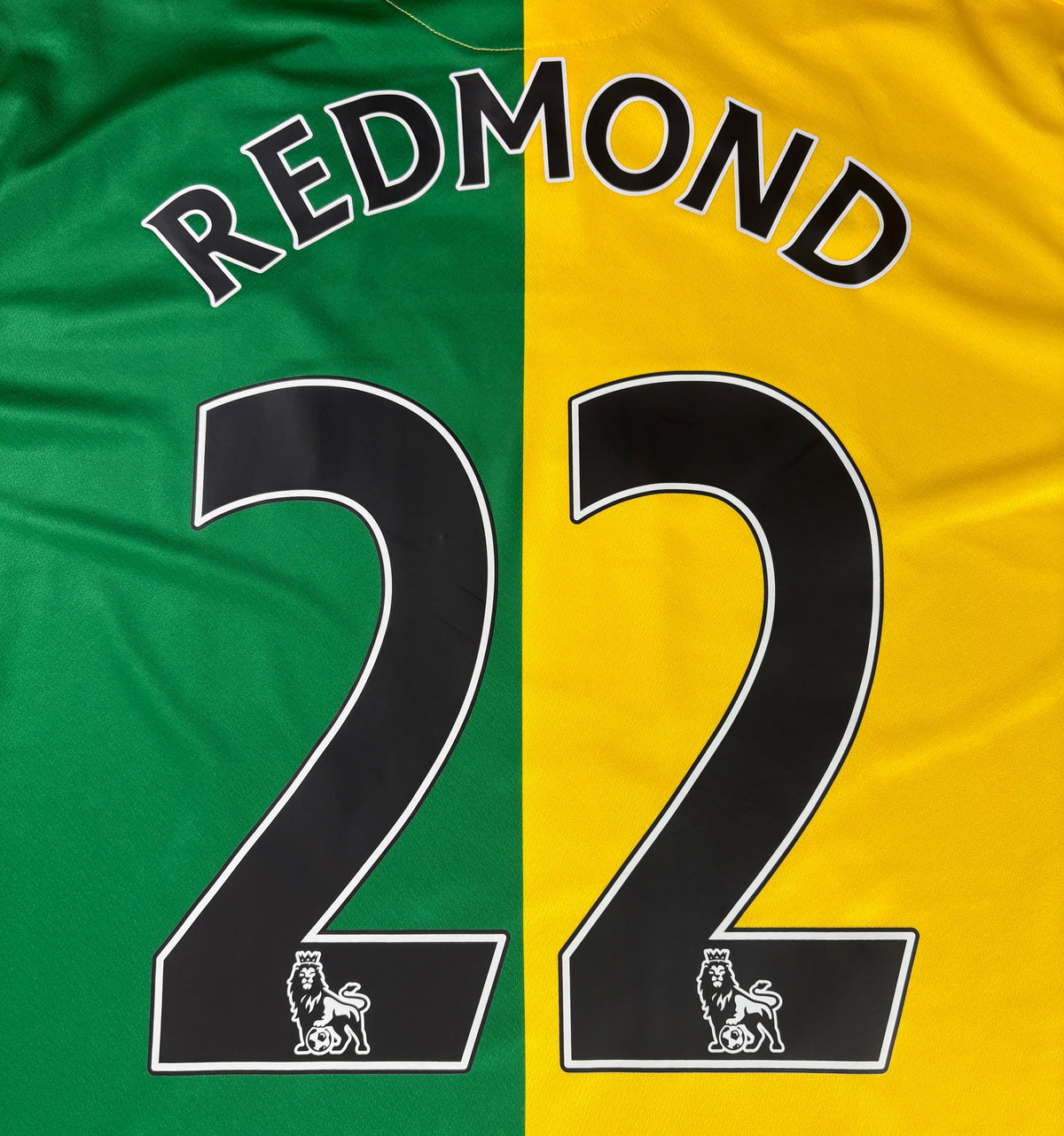 Norwich 2015/16 Home Errea Football Shirt Extra Large Redmond 22