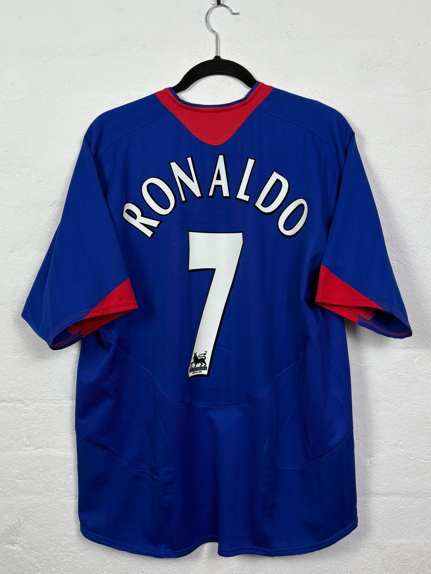 Manchester United 2005/06 Away Nike Football Shirt L Ronaldo 7