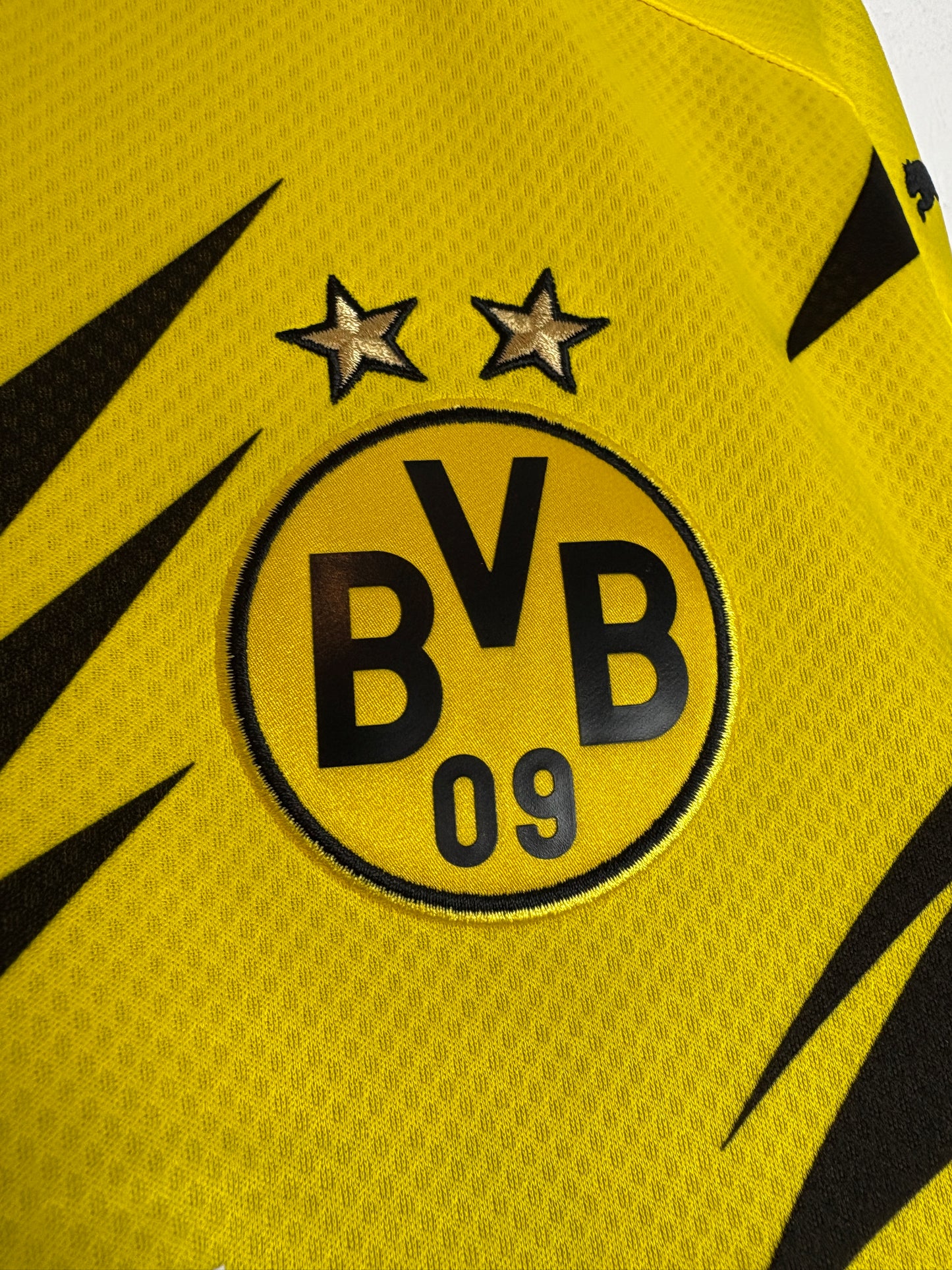Dortmund 2020/21 Home L Bellingham 22